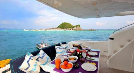 best food in luxury yacht Malaysia